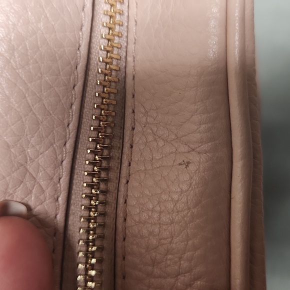 Michael Kors Jet Set Travel Medium Pink Crossbody Bag - Picture 9 of 13